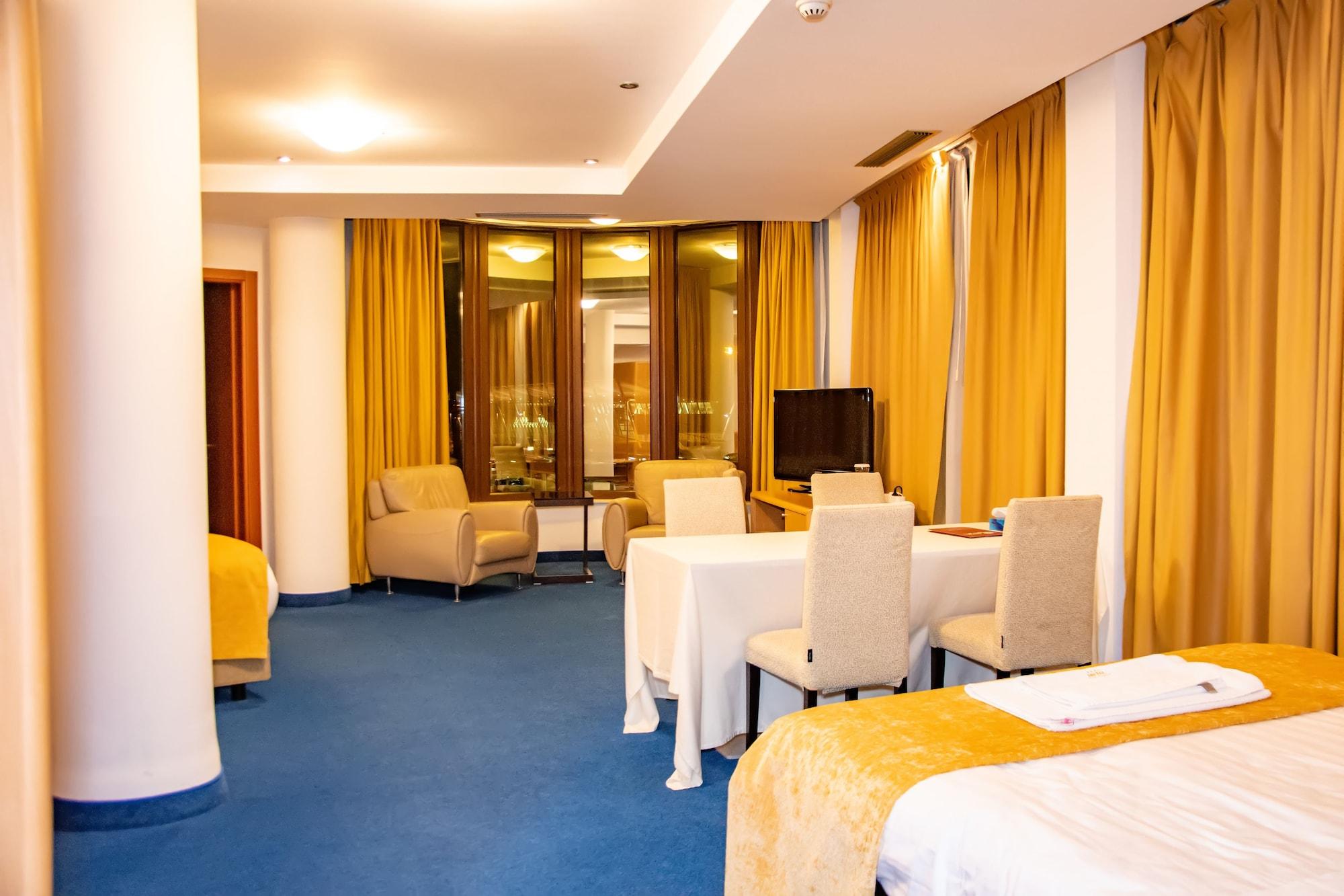 Airport Tirana 4* Rinas